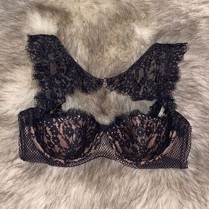 Victoria’s Secret 34C very sexy bra